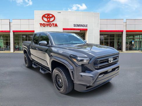 Used 2024 Toyota Tacoma SR5 RWD image 2