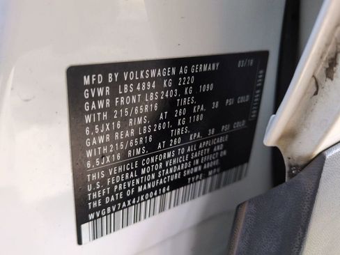 Used 2018 Volkswagen Tiguan Limited image 23