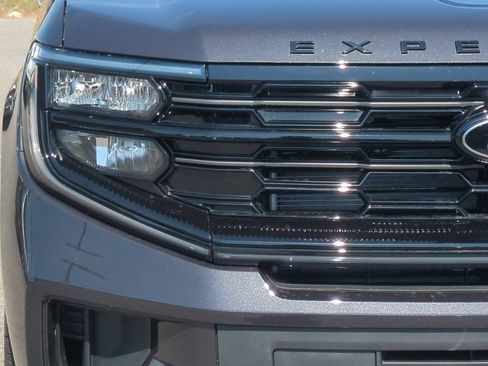Used 2026 Ford Expedition Max Platinum w/ Stealth Appearance Package AWD/4WD image 46