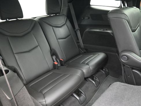 Used 2022 Cadillac XT6 Premium Luxury w/ Technology Package image 33