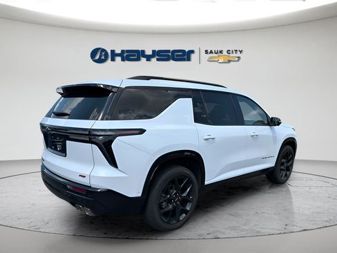 Used 2026 Chevrolet Traverse RS AWD/4WD image 7
