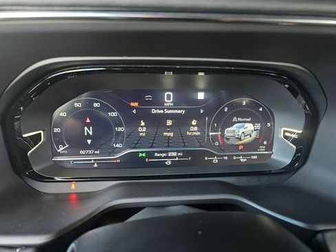 Used 2023 GMC Yukon Denali Ultimate AWD/4WD image 34