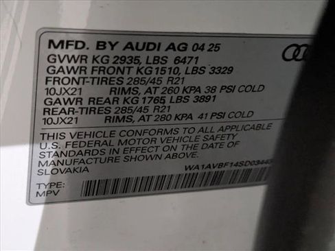 Certified 2025 Audi Q8 Premium w/ Convenience Package image 30