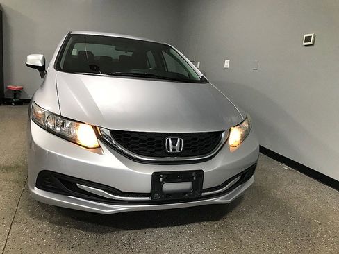 Used 2013 Honda Civic EX image 8