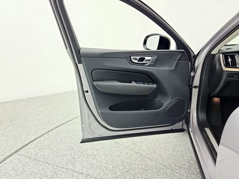 New 2026 Volvo XC60 B5 Plus w/ Protection Package Premier image 23