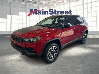 Used 2025 Jeep Compass Trailhawk