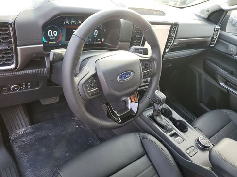 New 2025 Ford Ranger Lariat w/ Black Appearance Package image 11