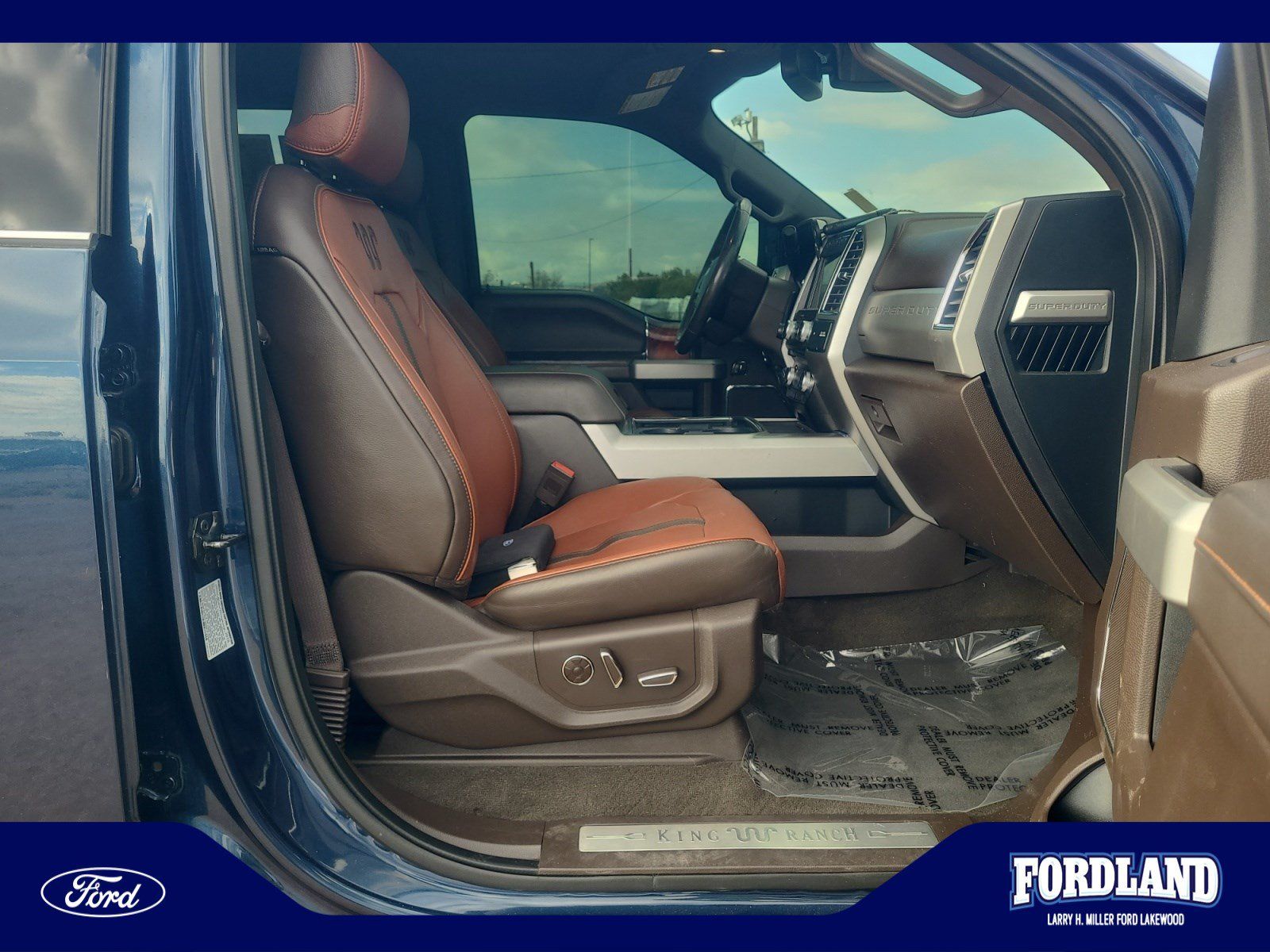 Used 2018 Ford F350 King Ranch w/ King Ranch Ultimate Package AWD/4WD image 19