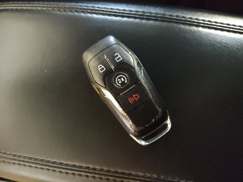 Used 2015 Lincoln MKC FWD w/ Equipment Group 101A Select image 32
