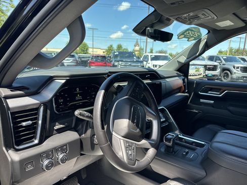 Used 2023 GMC Sierra 1500 Denali AWD/4WD image 10