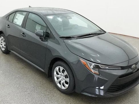 New 2026 Toyota Corolla LE FWD image 13