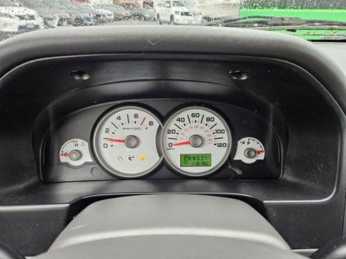 Used 2005 Ford Escape XLT image 17