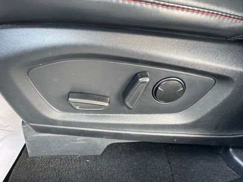 Used 2025 Ford Explorer ST-Line w/ ST-Line Street Pack image 20