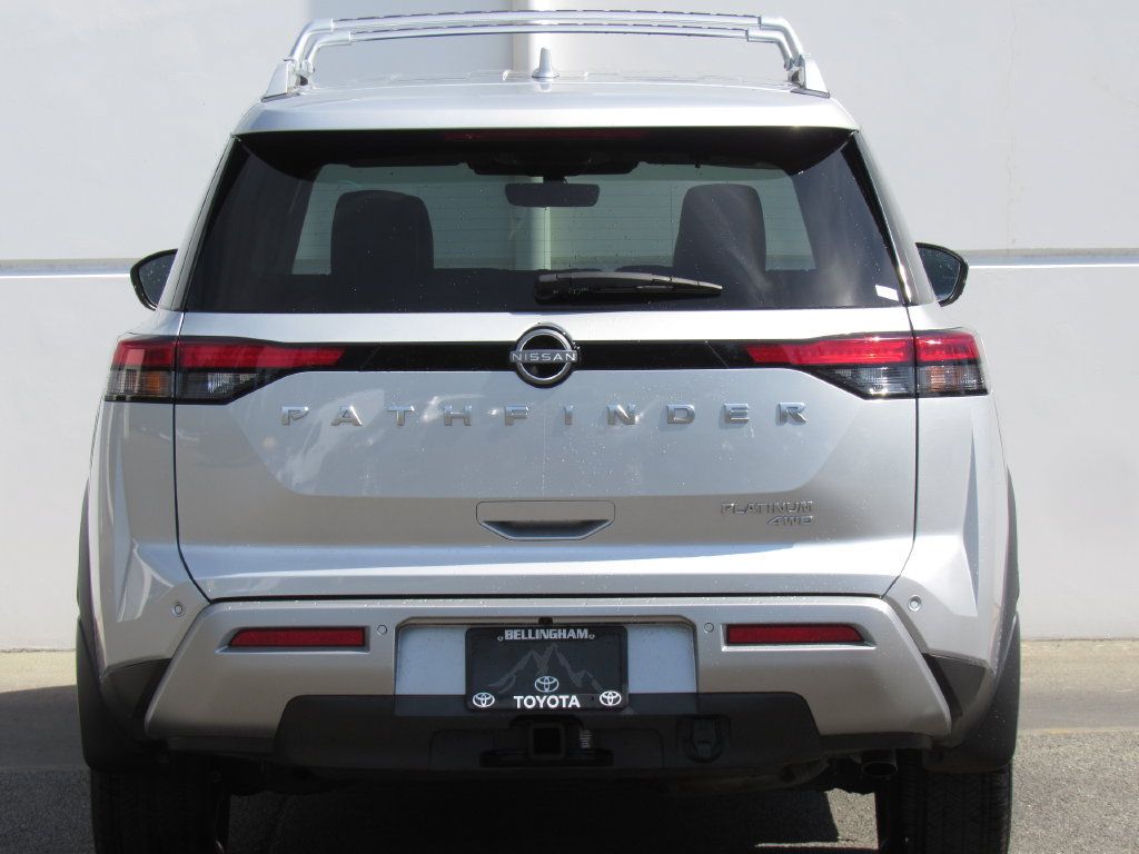 Used 2025 Nissan Pathfinder Platinum AWD/4WD image 7
