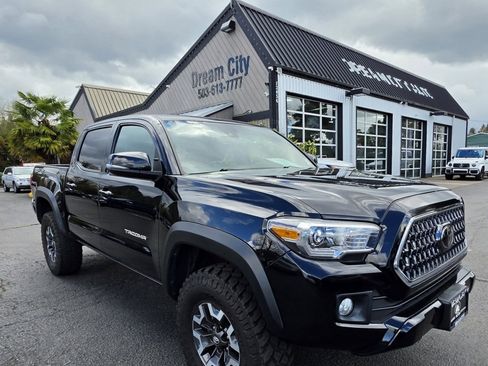 Used 2019 Toyota Tacoma TRD Off-Road AWD/4WD image 2
