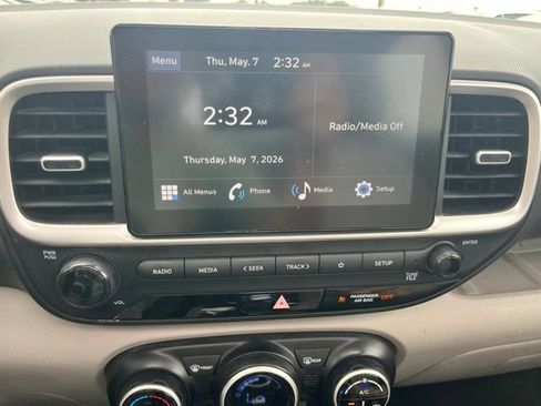 Certified 2023 Hyundai Venue SEL FWD image 15