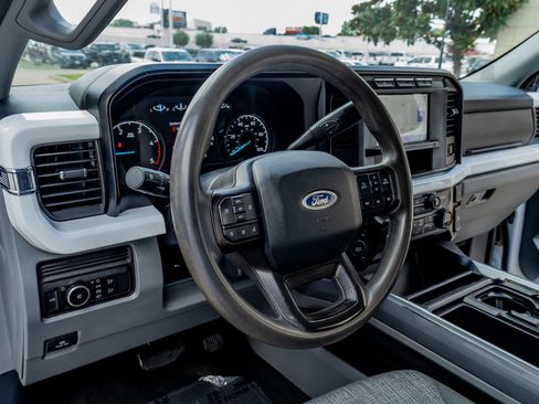 Used 2024 Ford F250 XLT w/ FX4 Off-Road Package AWD/4WD image 16