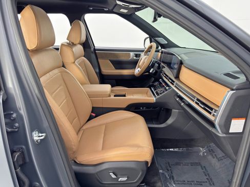 Used 2024 Hyundai Santa Fe Limited image 15