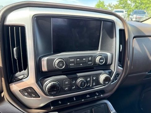 Used 2018 GMC Sierra 1500 SLT w/ SLT Premium Package AWD/4WD image 32