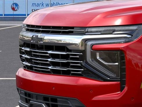 New 2026 Chevrolet Tahoe Premier w/ Sun And Tow Package AWD/4WD image 13