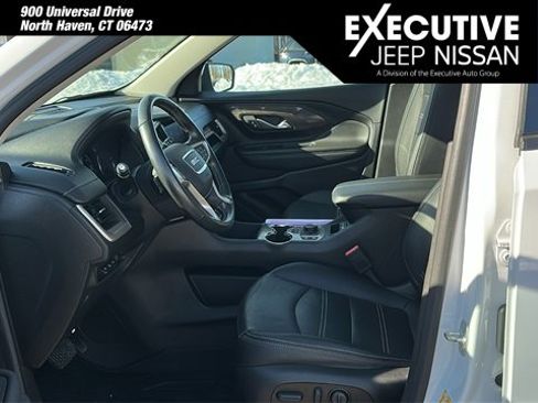 Used 2022 GMC Terrain Denali image 9