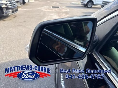 Used 2023 Chevrolet Traverse High Country AWD/4WD image 8