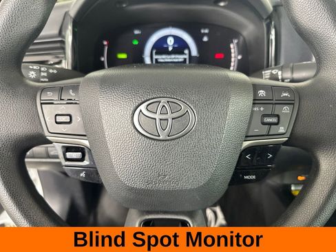 Used 2025 Toyota Camry LE FWD image 13