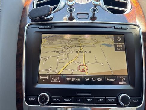 Used 2014 Bentley Flying Spur W12 image 17