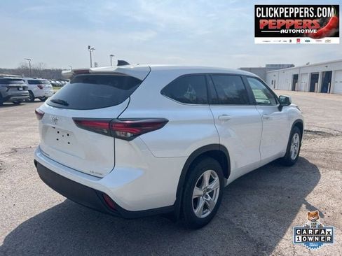 Used 2024 Toyota Highlander LE image 6