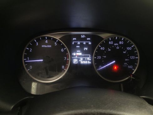 Used 2020 Nissan Kicks S image 23