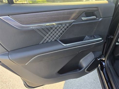 New 2026 GMC Acadia Denali w/ Super Cruise Package image 12