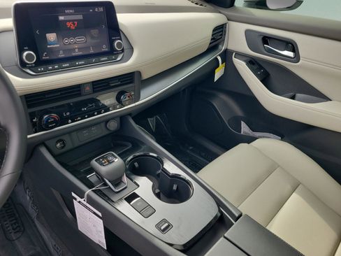 New 2026 Nissan Rogue SV image 28