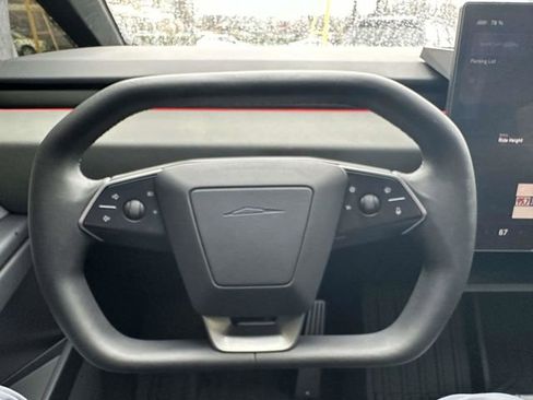Used 2024 Tesla Cybertruck AWD Crew Cab image 19