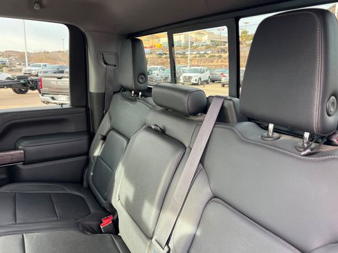 Used 2021 Chevrolet Silverado 3500 LTZ w/ LTZ Convenience Package image 21