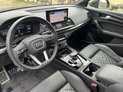 Used 2023 Audi SQ5 Premium Plus w/ Premium Plus Package image 39
