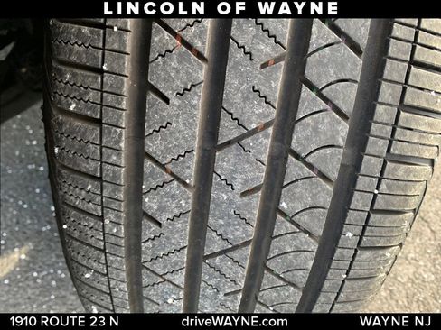 Certified 2021 Lincoln Nautilus Reserve image 27