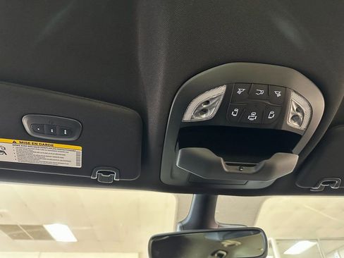 New 2026 Chrysler Pacifica Select w/ S Appearance Package FWD image 36
