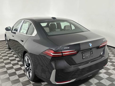 New 2026 BMW 530i xDrive image 9