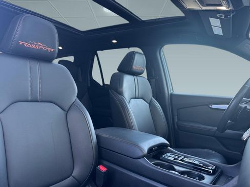 Certified 2025 Honda Pilot TrailSport image 30