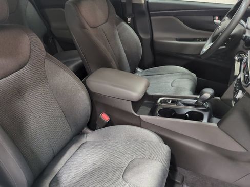 Used 2019 Hyundai Santa Fe SE AWD/4WD image 10