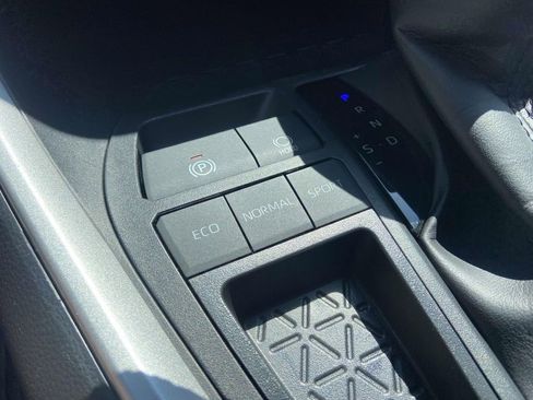 Used 2025 Toyota RAV4 LE FWD image 25