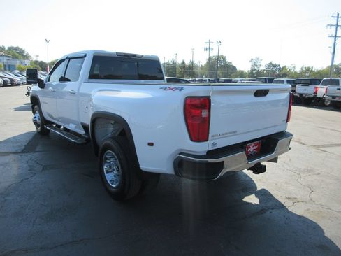 Used 2022 Chevrolet Silverado 3500 LTZ w/ LTZ Convenience Package AWD/4WD image 10