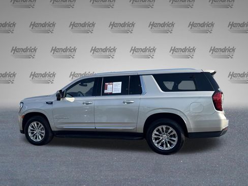 Used 2021 GMC Yukon XL SLT w/ SLT Luxury Plus Package AWD/4WD image 7