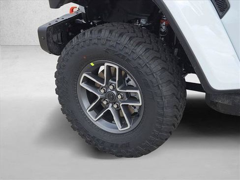 New 2026 Jeep Gladiator Mojave AWD/4WD image 10