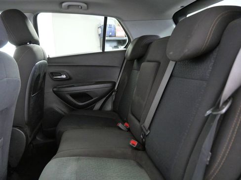 Used 2020 Chevrolet Trax LS w/ Tint and Cruise Package FWD image 15