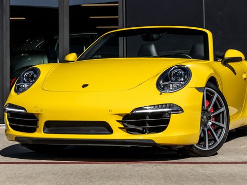 Used 2013 Porsche 911 Carrera S image 7