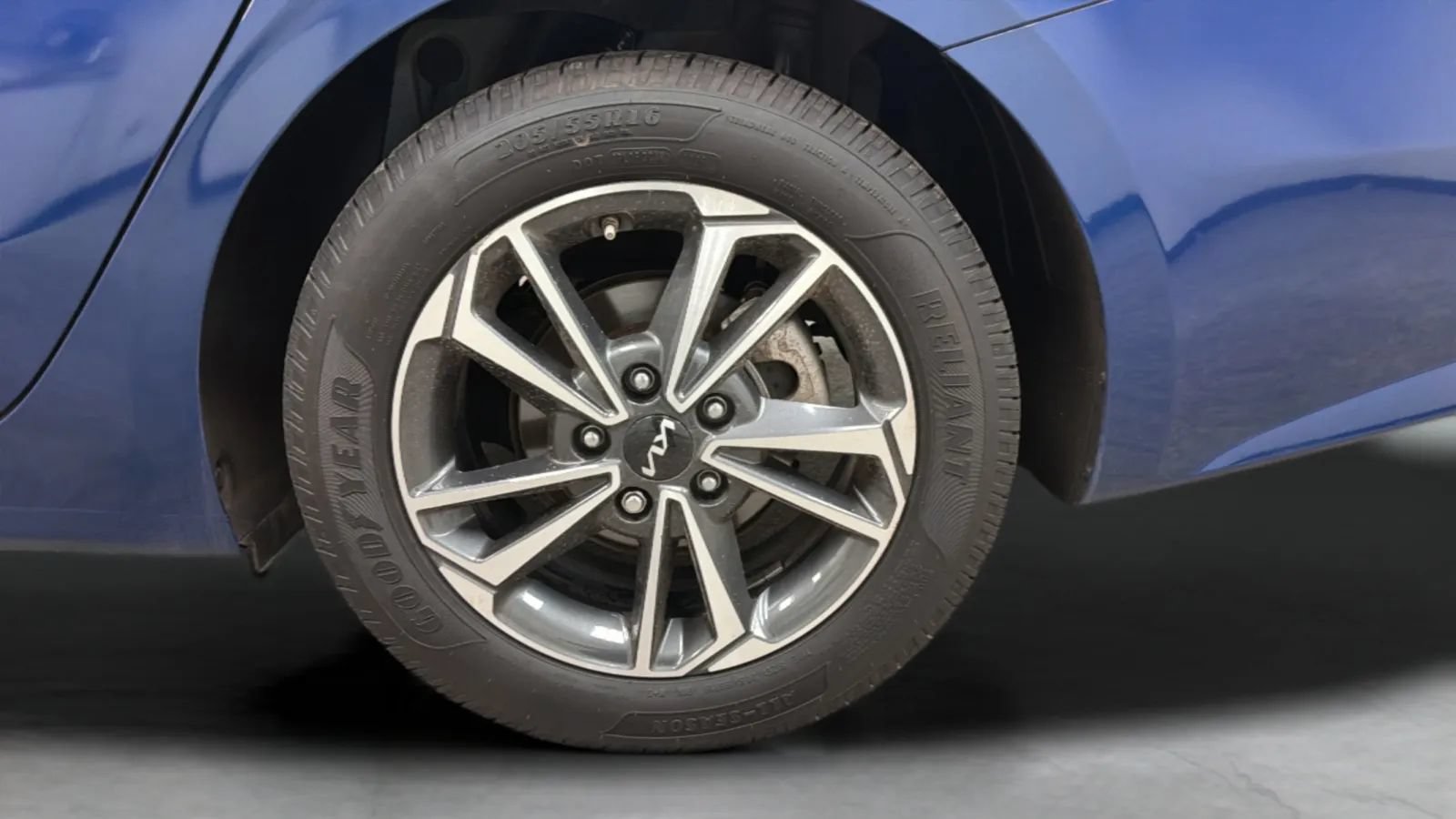 Used 2024 Kia Forte LXS w/ LXS Technology Package FWD image 29