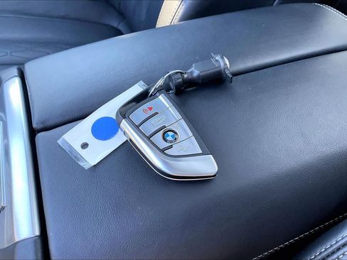Used 2023 BMW X5 xDrive45e w/ Executive Package AWD/4WD image 14