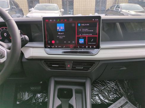 New 2026 Volkswagen Tiguan SE image 31