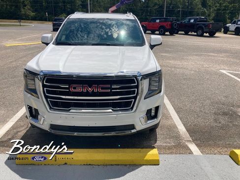 Used 2022 GMC Yukon SLT w/ SLT Premium Package RWD image 2